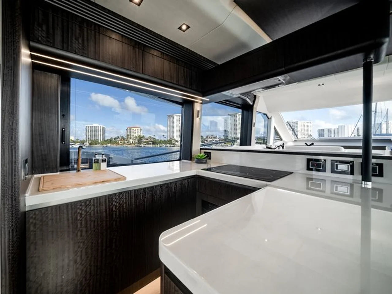 2024 Galeon 560 FLY 58.0 feet, Pompano Beach, FL #12