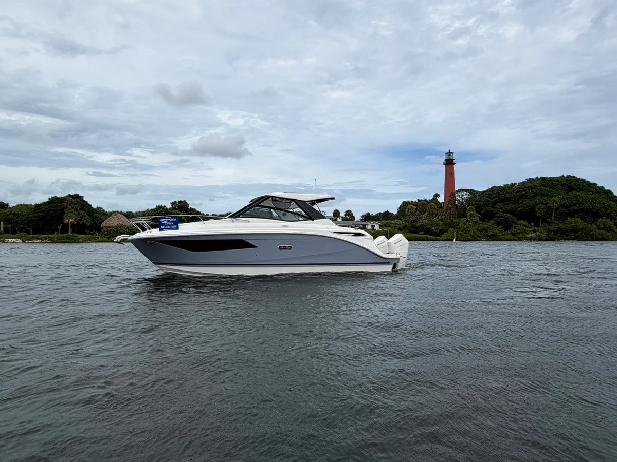 2027 Sea Ray Sundancer 320 Outboard 32.0 feet, Jupiter, Florida #2