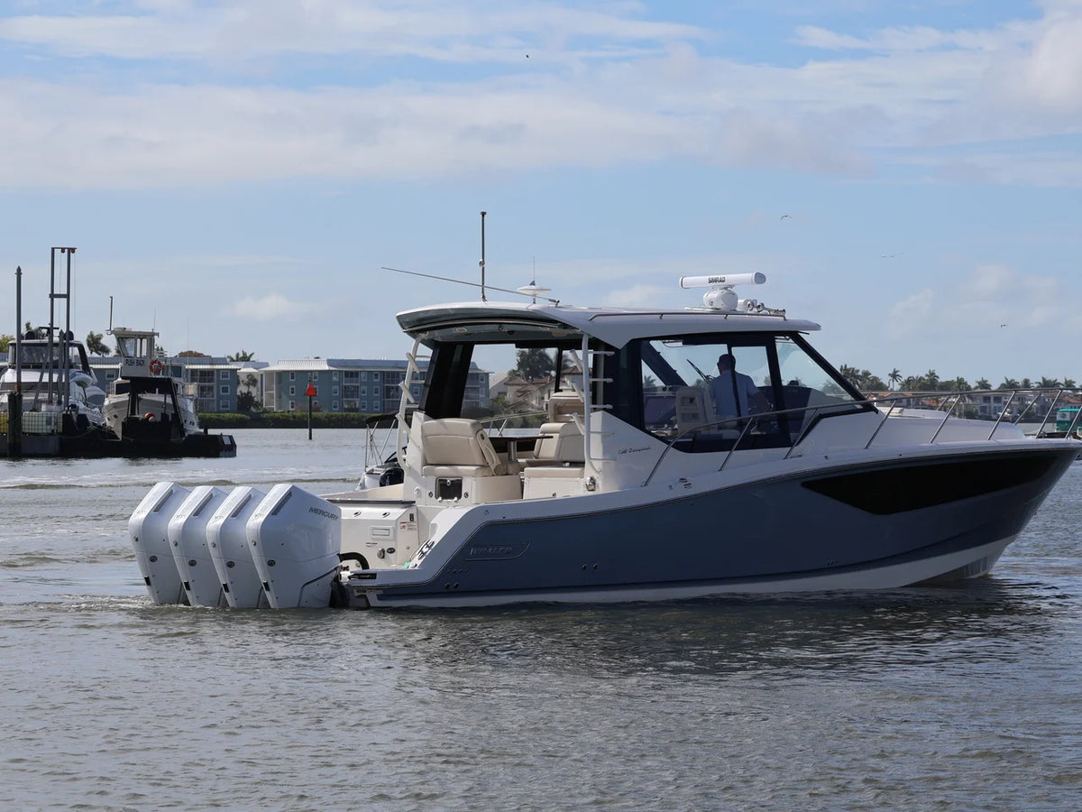 2026 Boston Whaler 405 Conquest 40.0 feet, Naples, Florida #9