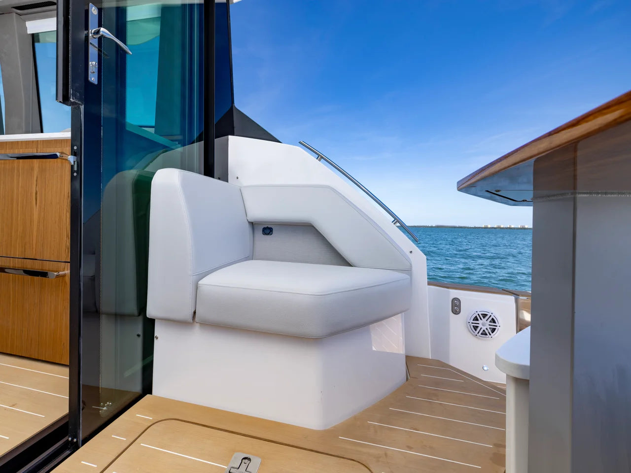 2026 Tiara Yachts 54 EX 54.0 feet, Inuvik, Northwest Territories #5