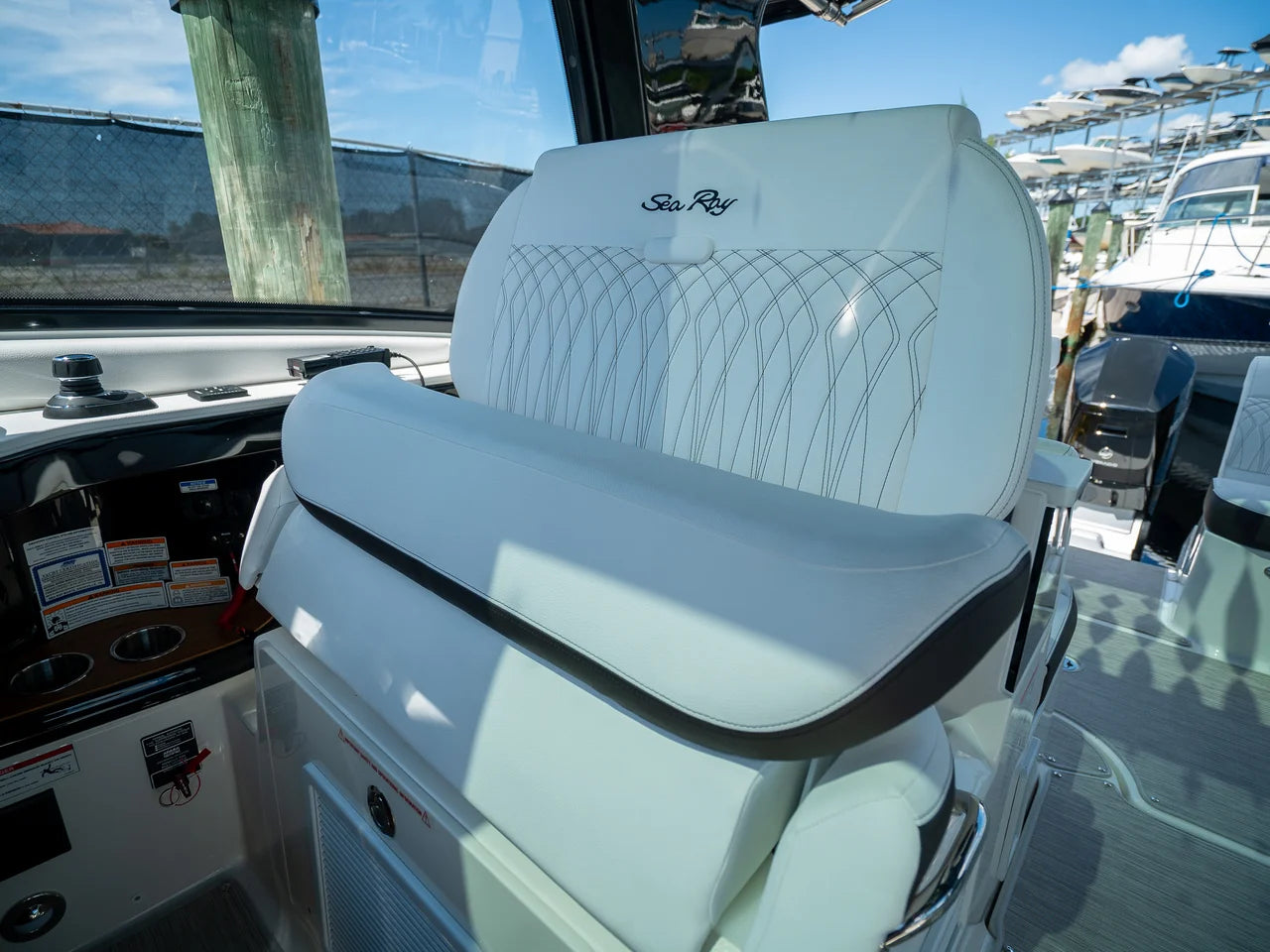 2026 Sea Ray Sundancer 370 Outboard 37.0 feet, Fort Myers, FL #10