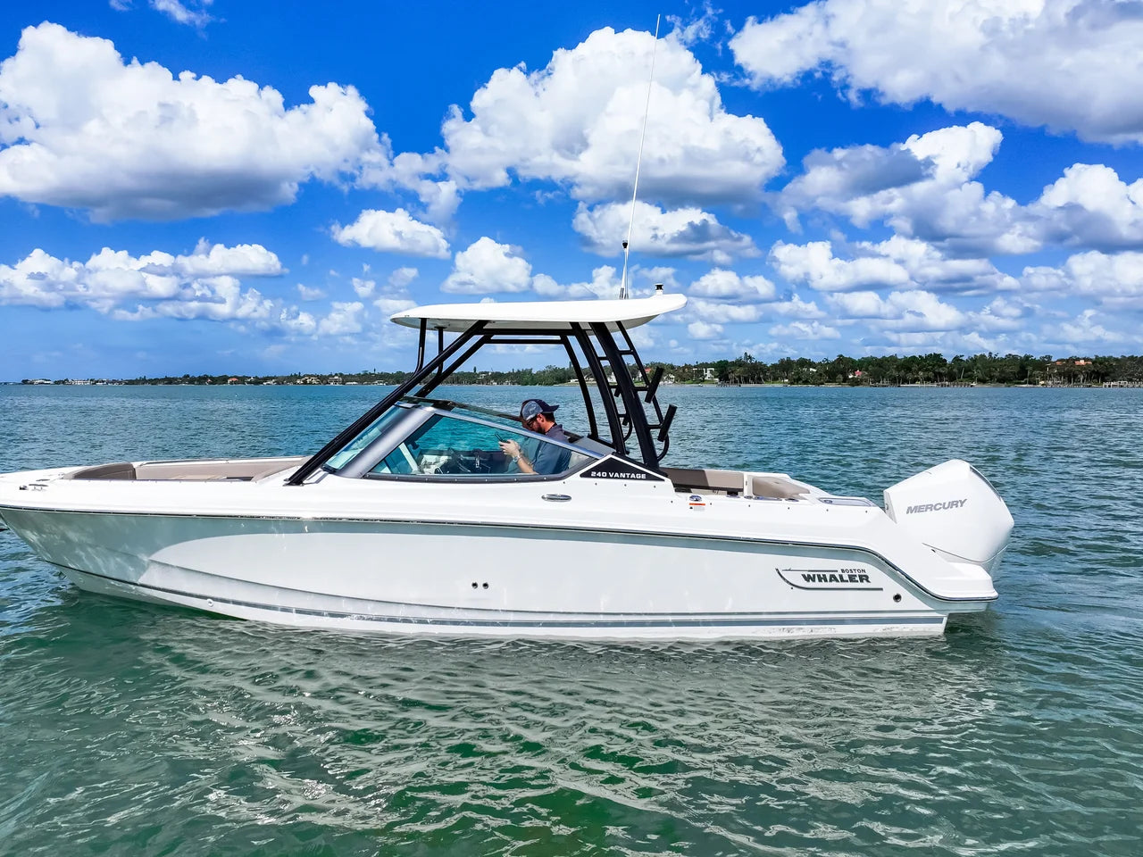 2026 Boston Whaler 240 Vantage 24.0 feet, Sarasota, FL #1