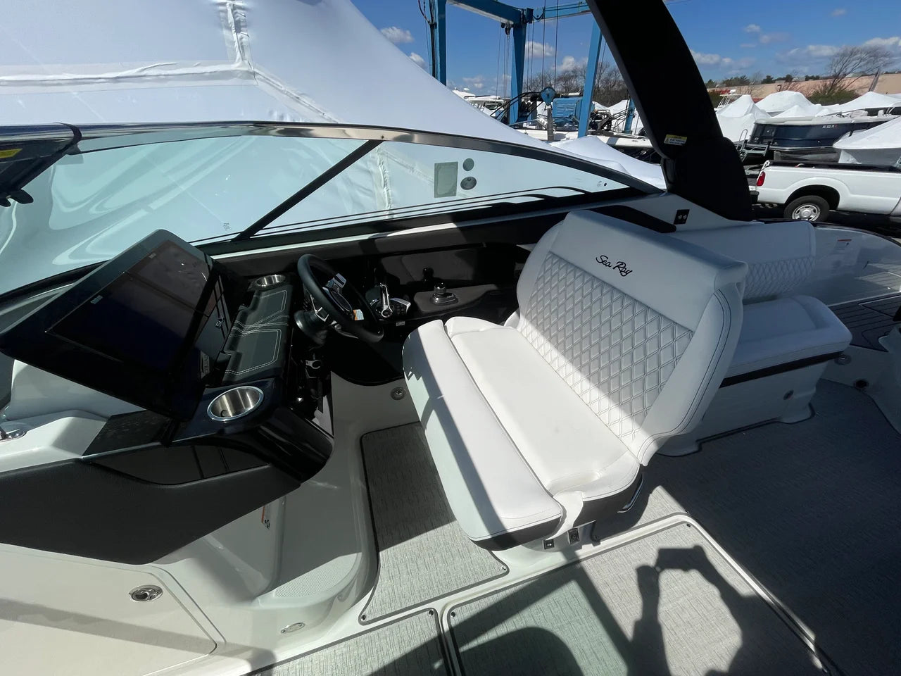 2026 Sea Ray SLX 280 Outboard 28.0 feet, Danvers, Massachusetts #9