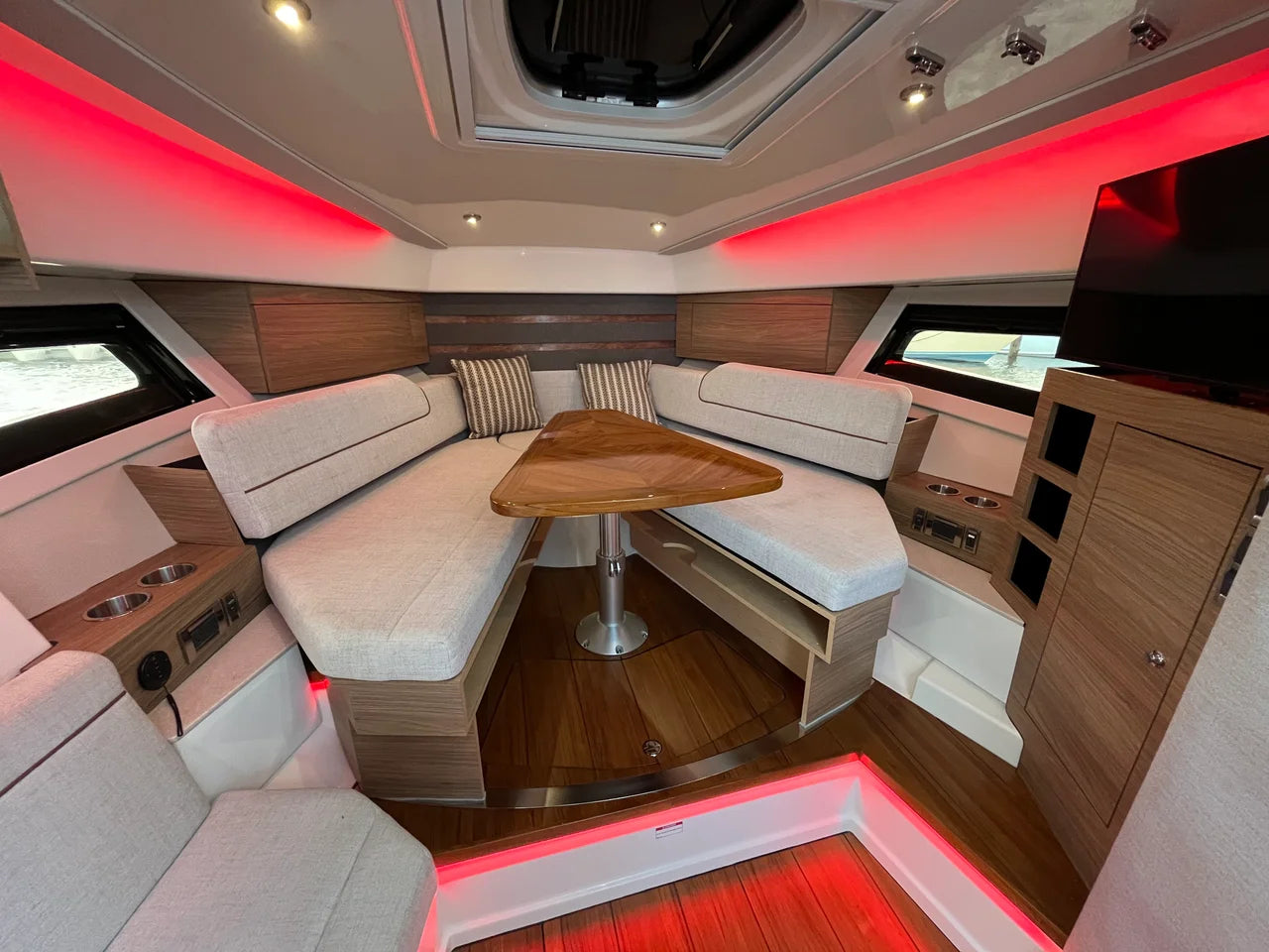 2026 Boston Whaler 365 Conquest 36.0 feet, Norwalk, Connecticut #37