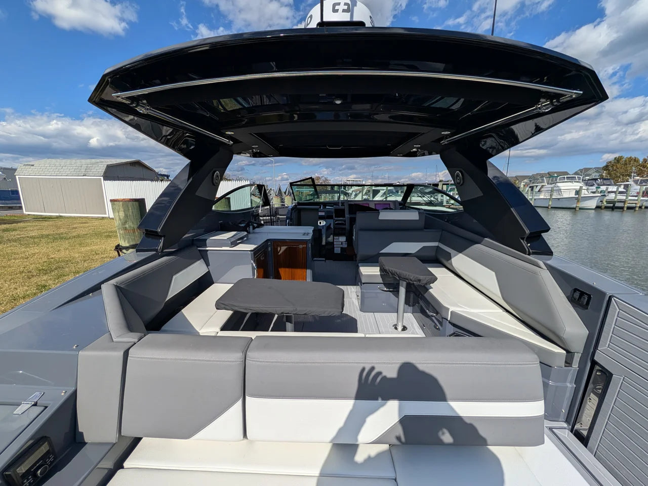 2024 Cruisers Yachts 38 GLS-OB 38.0 feet, Grasonville, MD #19