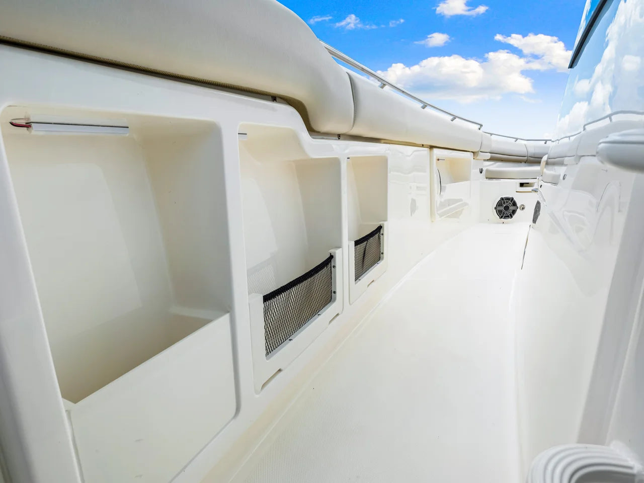 2026 Boston Whaler 380 Outrage 38.0 feet, Sarasota, FL #25