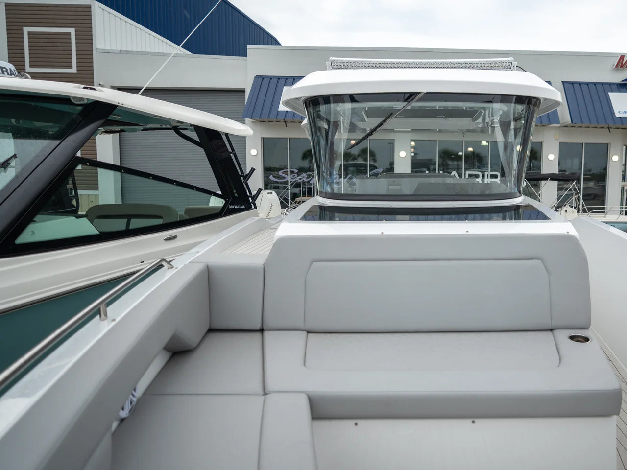 2026 Cruisers Yachts 38 VTR 38.0 feet, Panama City, FL #19