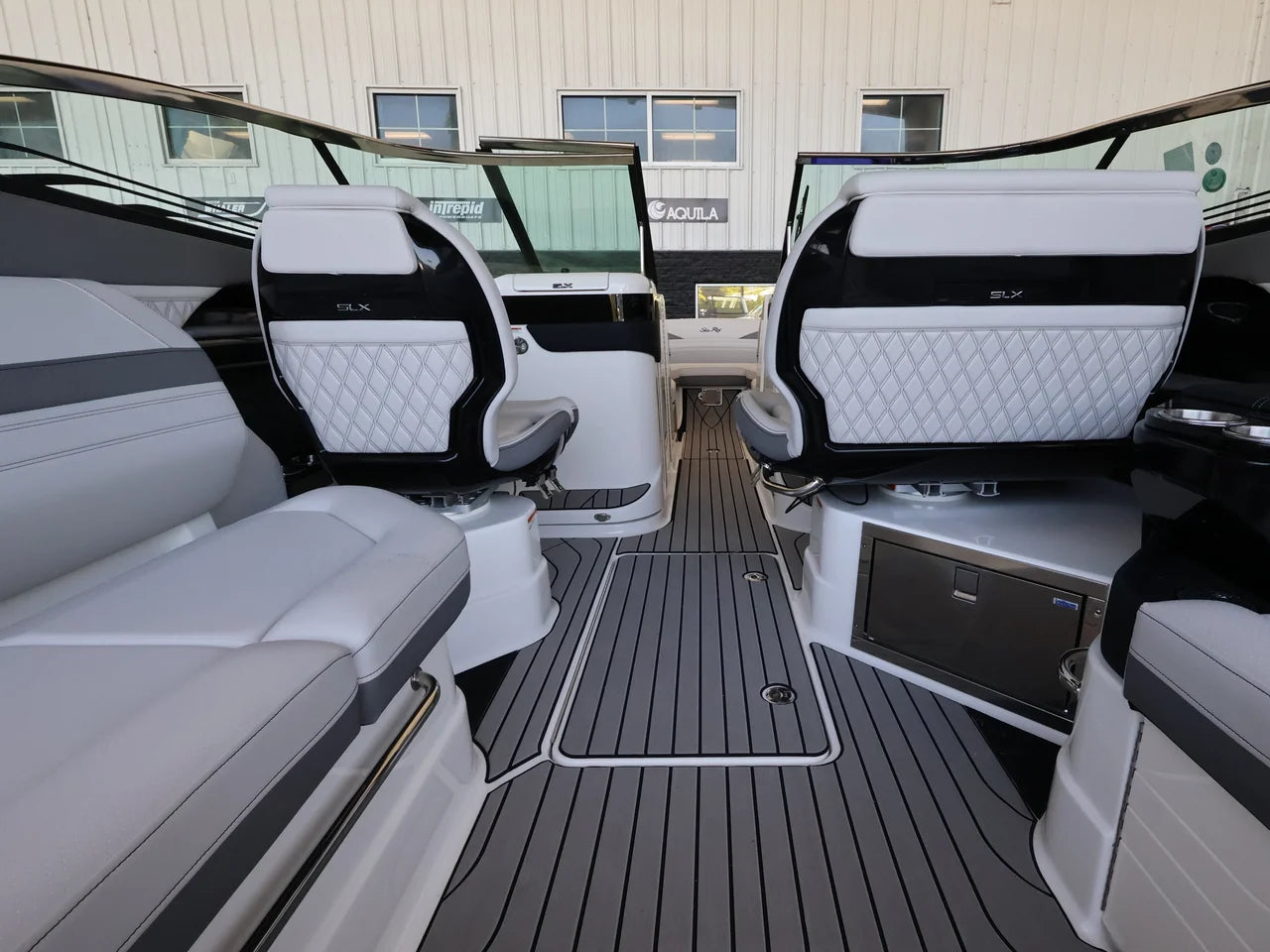 2026 Sea Ray SLX 280 Outboard 28.0 feet, Naples, Florida #12