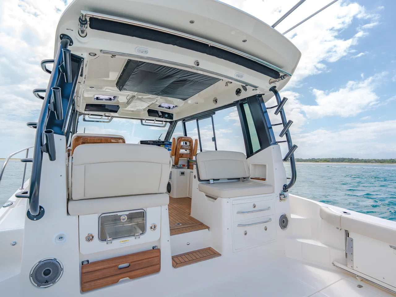 2026 Boston Whaler 405 Conquest 40.0 feet, Wrightsville Beach, North Carolina #9