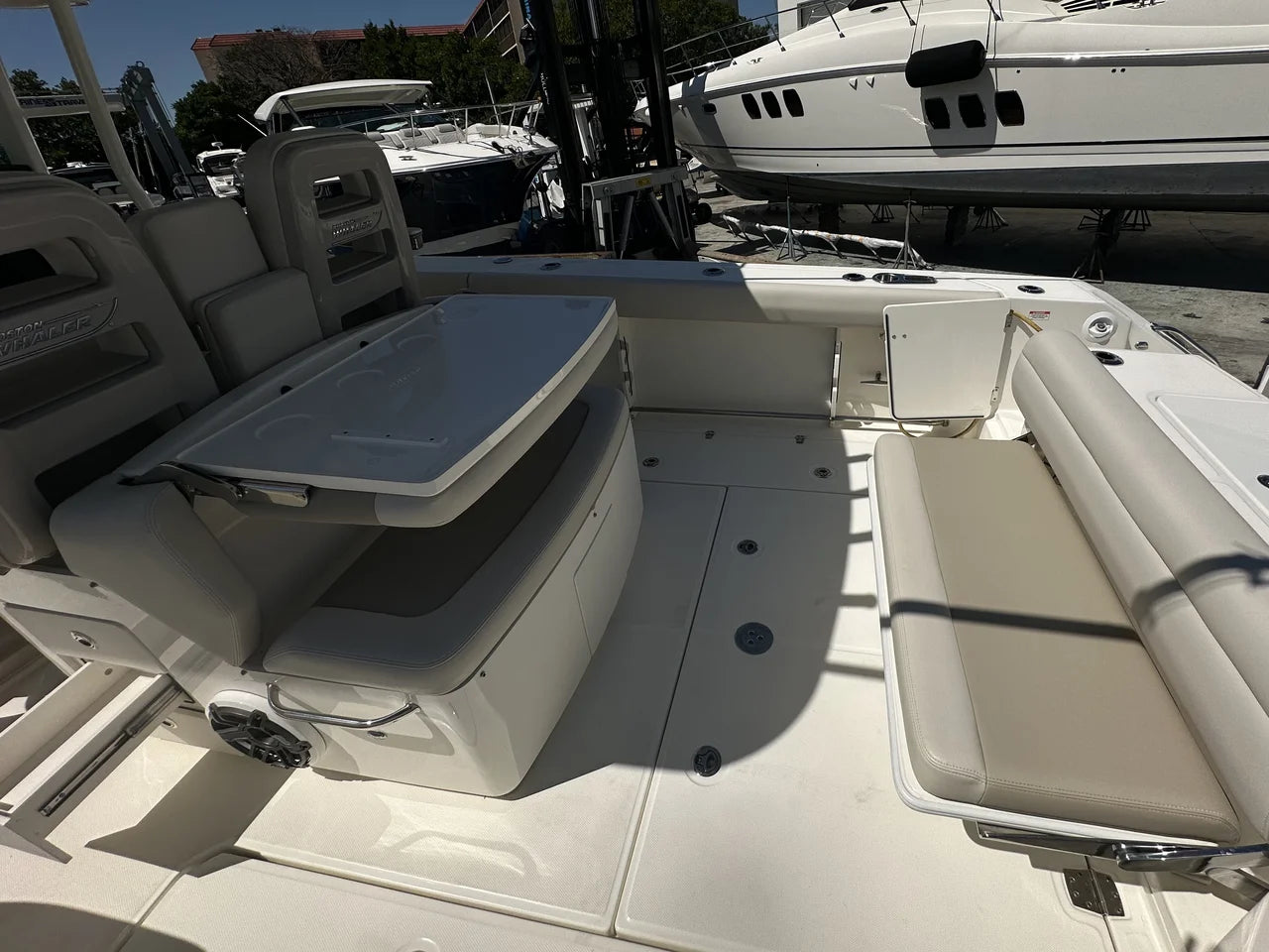 2023 Boston Whaler 33 OUTRAGE 33.0 feet, Pompano Beach, Florida #4