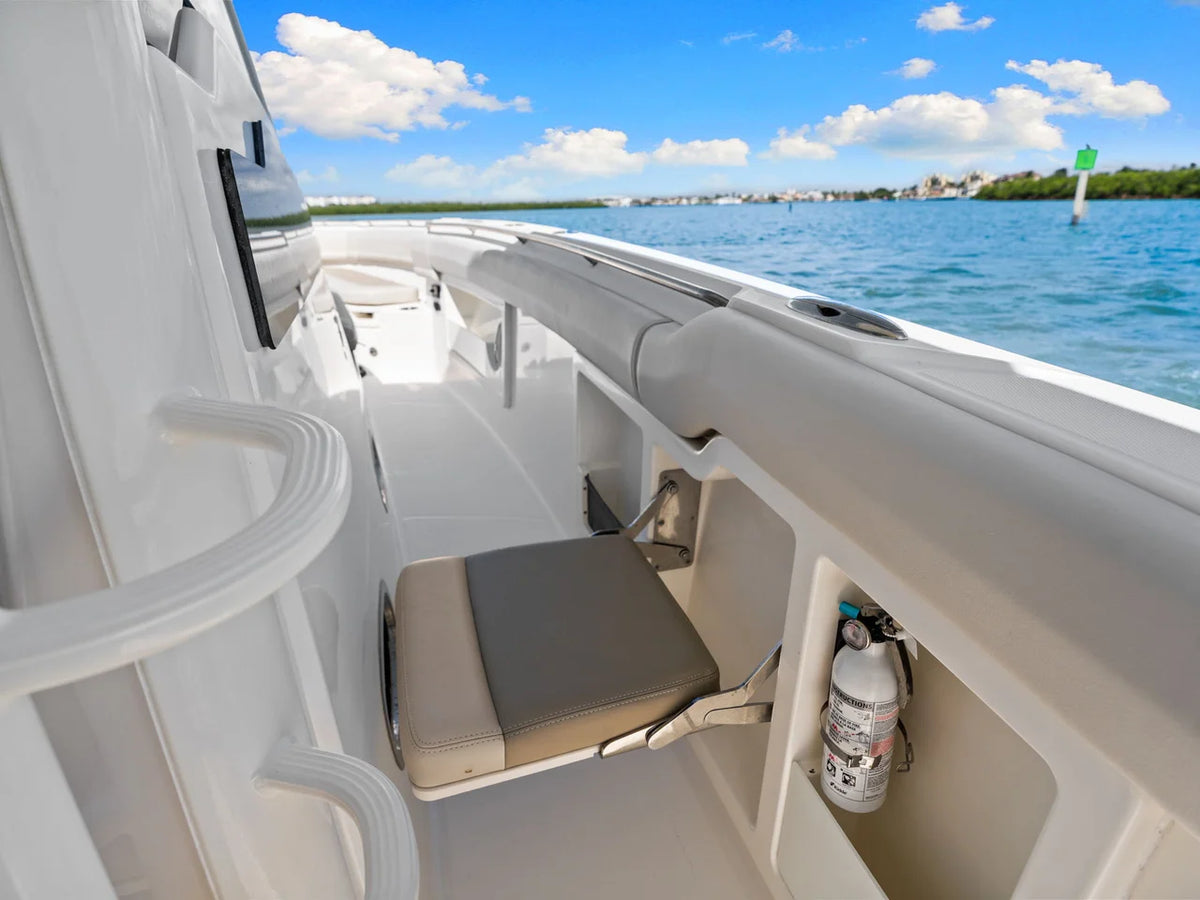 2020 Boston Whaler 380 OUTRAGE 38.0 feet, Naples, Florida #35