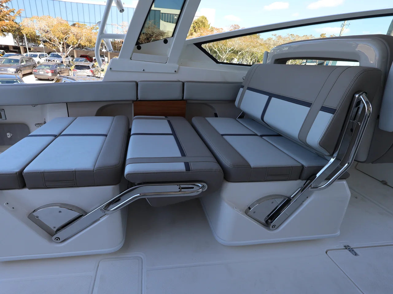2026 Boston Whaler 330 Vantage 33.0 feet, Naples, Florida #19