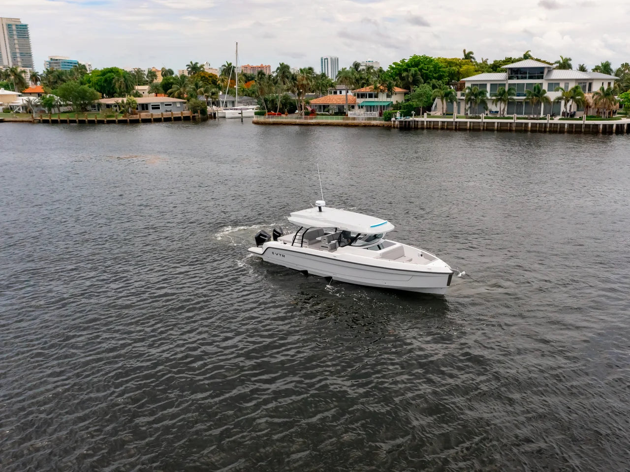 2026 Cruisers Yachts 38 VTR 38.0 feet, Pompano Beach, Florida #4
