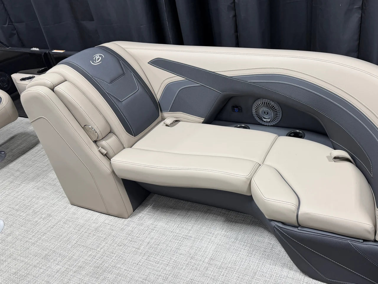2027 Barletta CABRIO22UC 22.0 feet, Crosslake, Minnesota #19