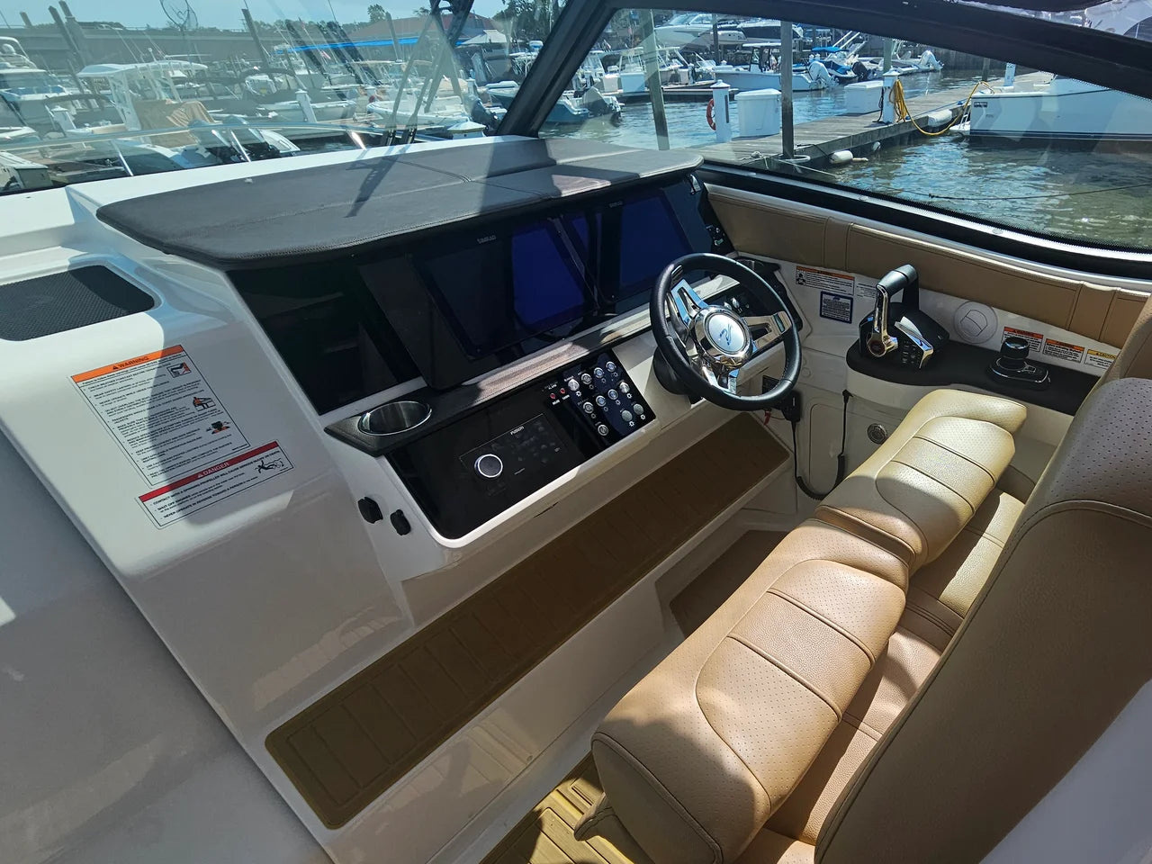 2026 Sea Ray 320 SUNDANCER COUPE OB 32.0 feet, Brick Township, New Jersey #18