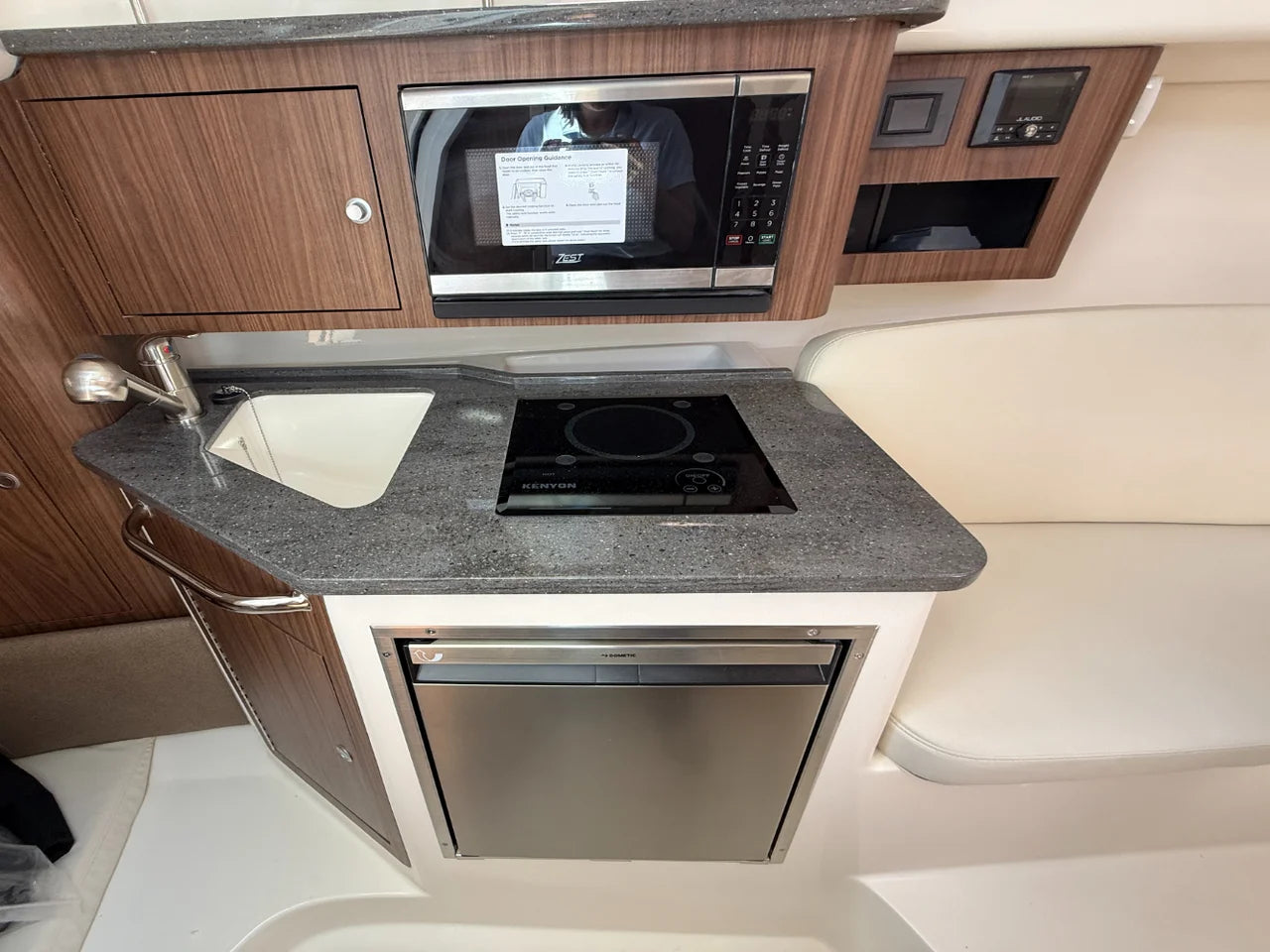 2026 Boston Whaler 285 Conquest 28.0 feet, Huntington, NY #30