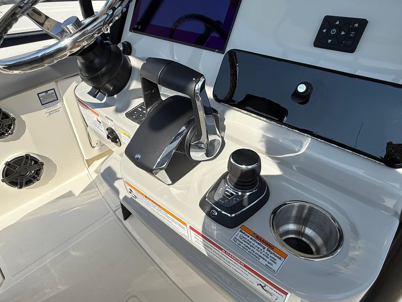 2026 Boston Whaler 280 Outrage 28.0 feet, Wrightsville Beach, North Carolina #23