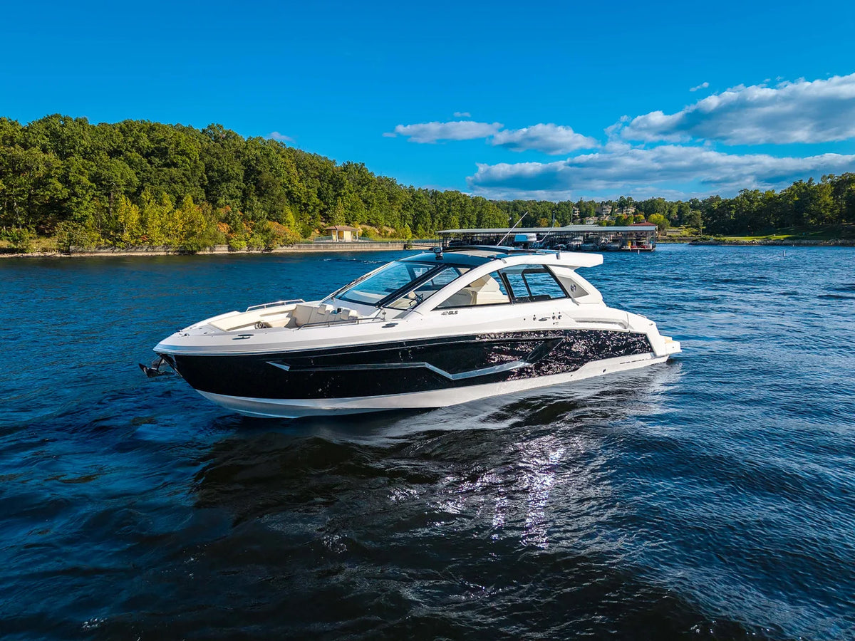 2027 Cruisers Yachts 42 GLS 42.0 feet, Lake Ozark, MO #1