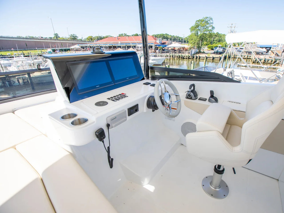 2027 Cruisers Yachts 50 FLY 50.0 feet, Brick Township, New Jersey #7