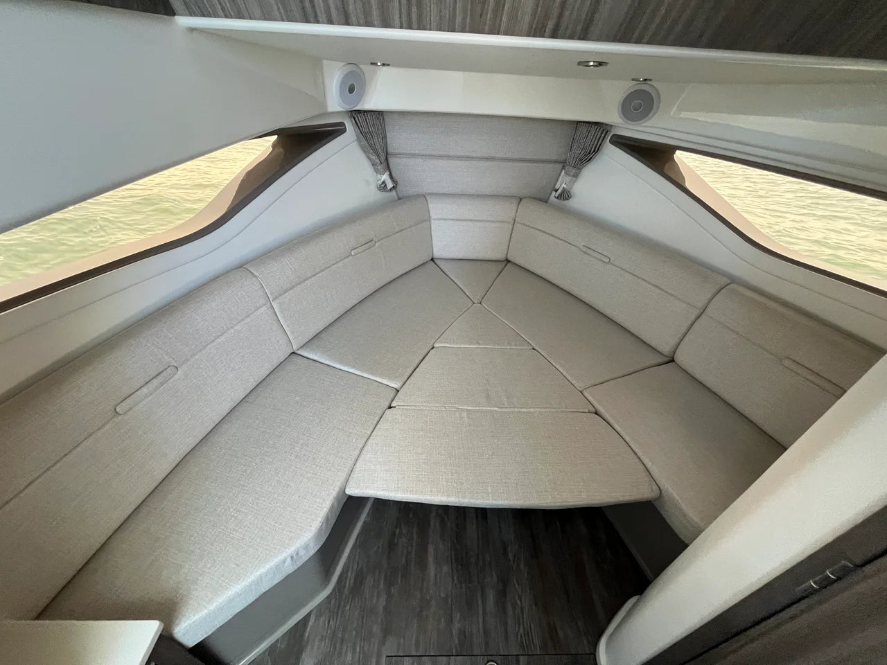 2026 Sea Ray Sundancer 320 Outboard 32.0 feet, Westbrook, Connecticut #25
