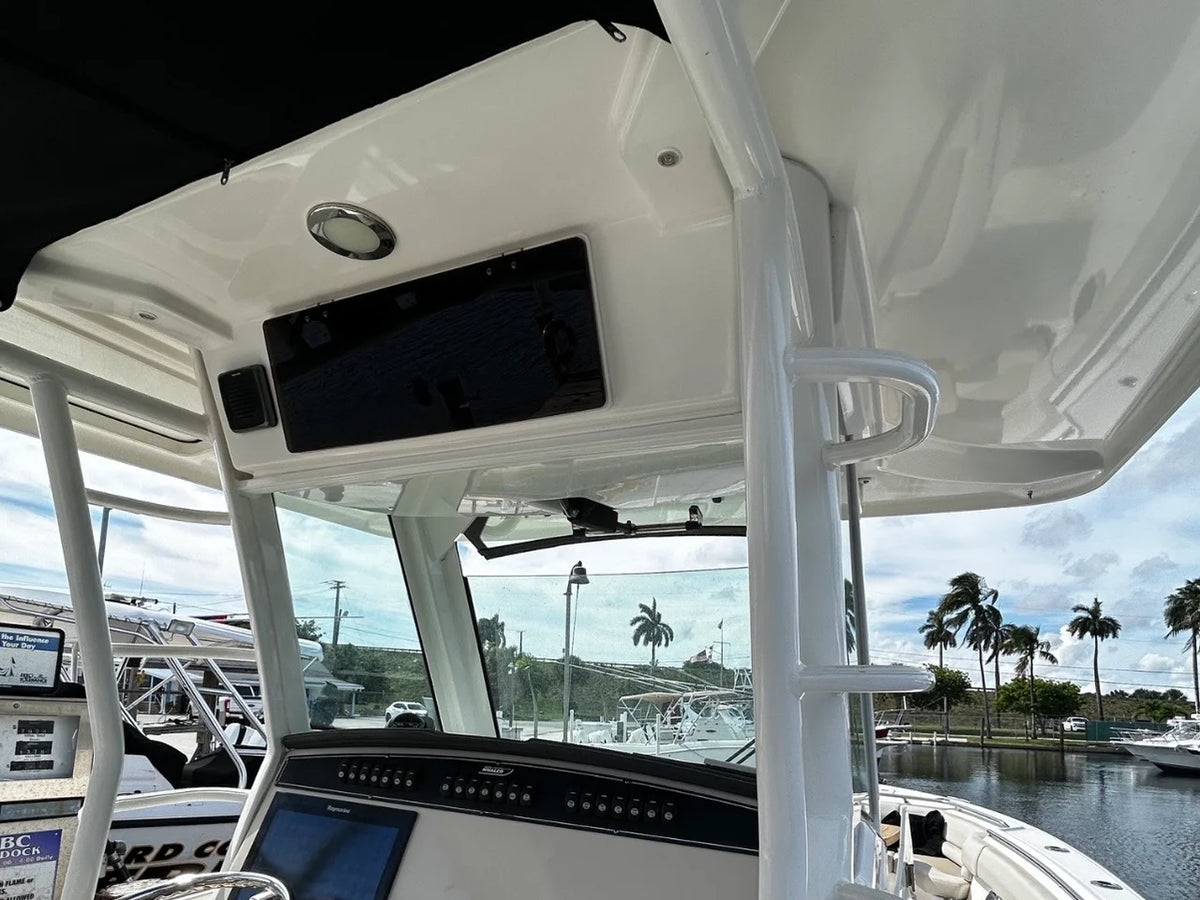 2018 Boston Whaler 330 OUTRAGE 33.0 feet, Ft. Lauderdale, FL #12