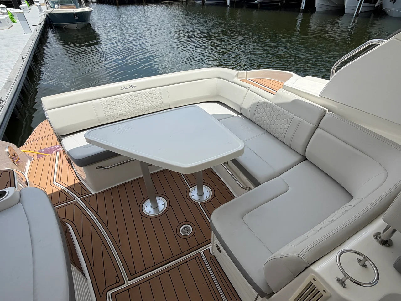 2019 Sea Ray Sundancer 350 Coupe 35.0 feet, Pensacola, Florida #15