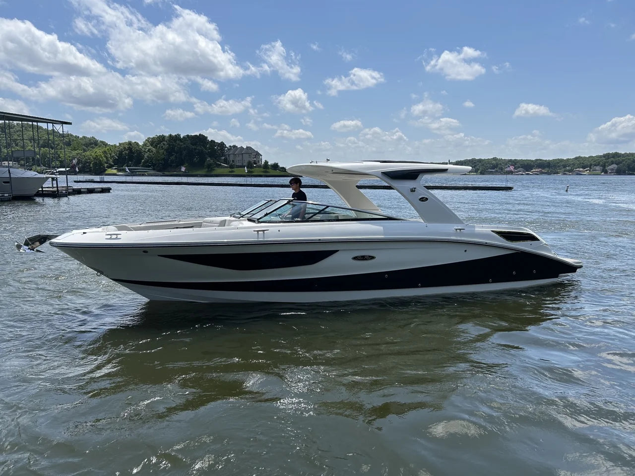 2025 Sea Ray SLX 350 35.0 feet, Lake Ozark, MO #2