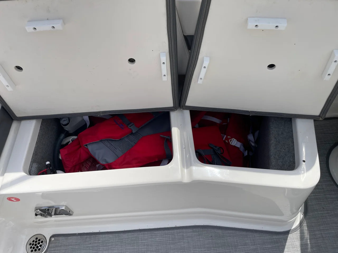 2016 Chaparral 264 SUNSETA 26.0 feet, Excelsior, Minnesota #33