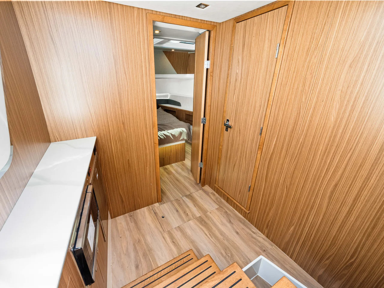 2026 Cruisers Yachts 50GLS OB 50.0 feet, Sarasota, Florida #16