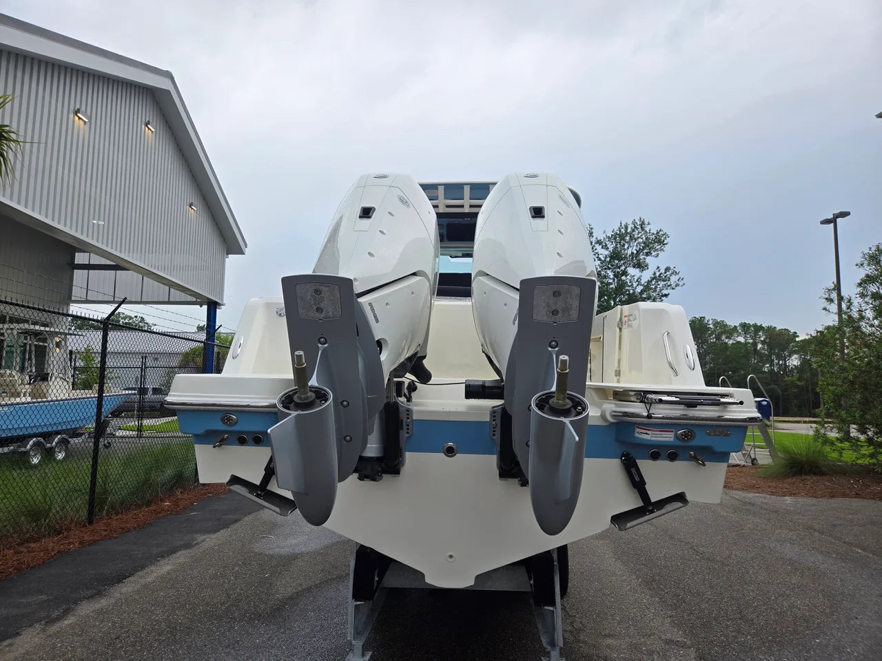 2027 Boston Whaler 330 Outrage 33.0 feet, Charleston, SC #3
