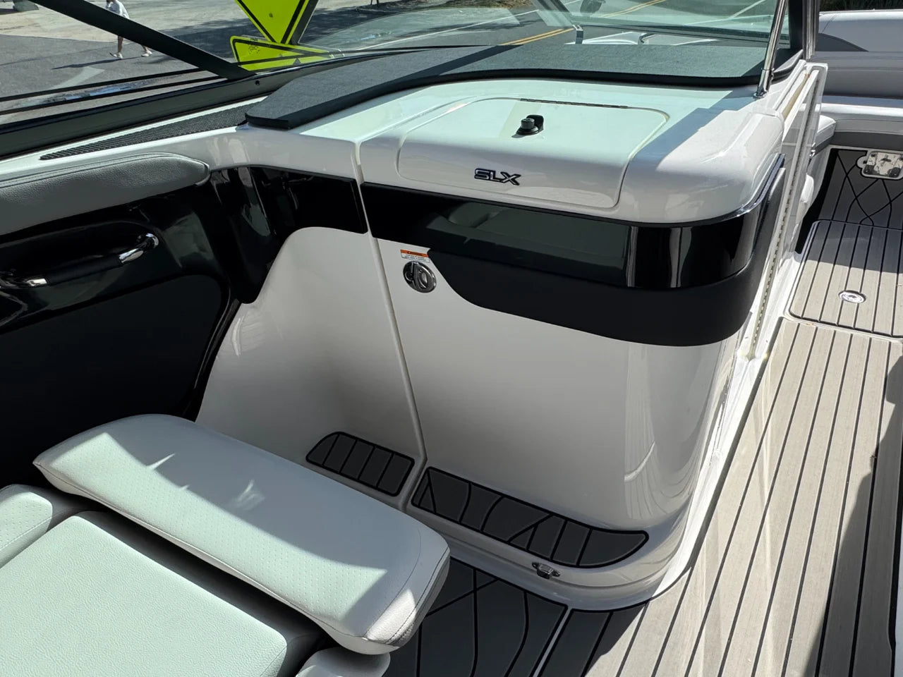 2026 Sea Ray SLX 280 Outboard 28.0 feet, Huntington, NY #21