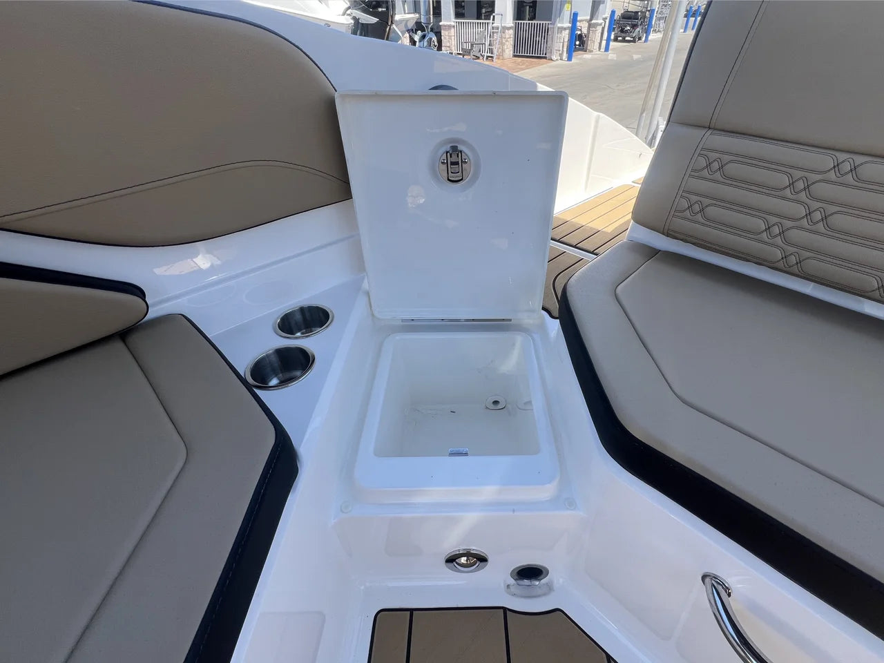 2026 Sea Ray SPX 210 Outboard 21.0 feet, Sarasota, Florida #17