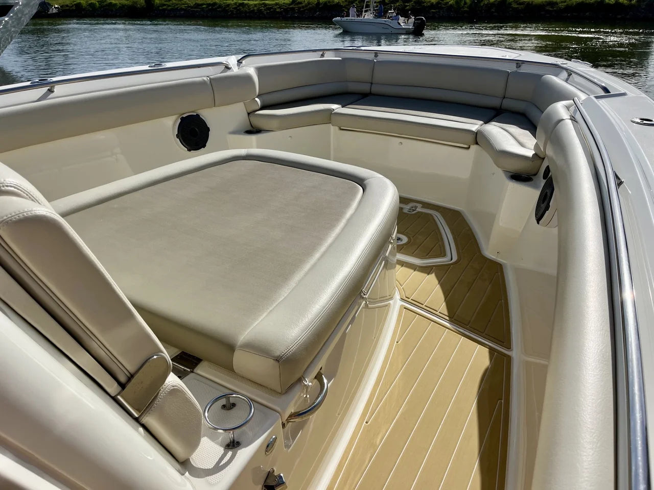 2020 Boston Whaler 330 OUTRAGE 33.0 feet, Venice, Florida #18