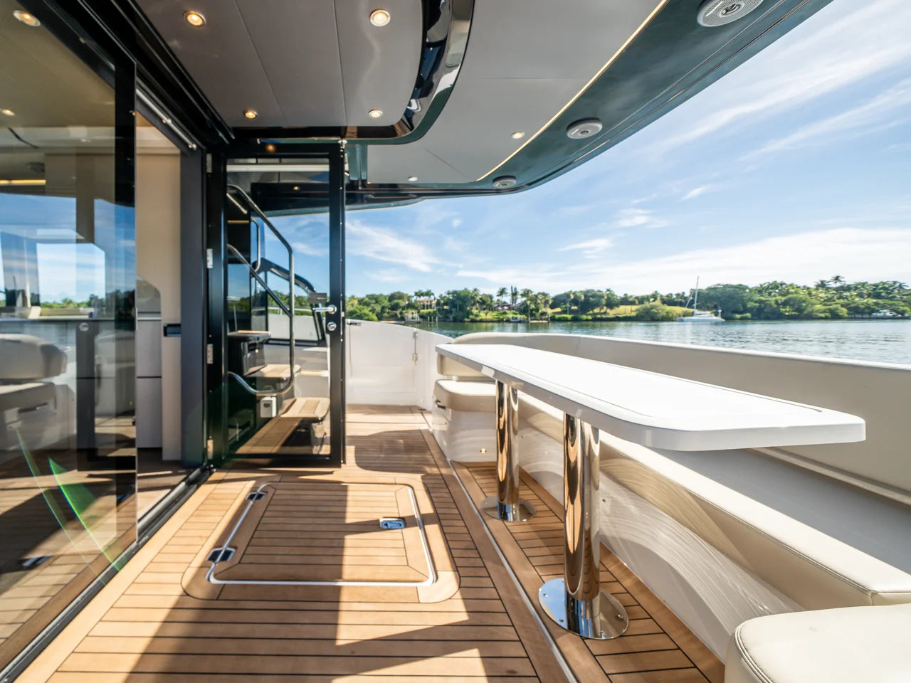 2026 Cruisers Yachts 57 FLY 57.0 feet, Jupiter, Florida #15