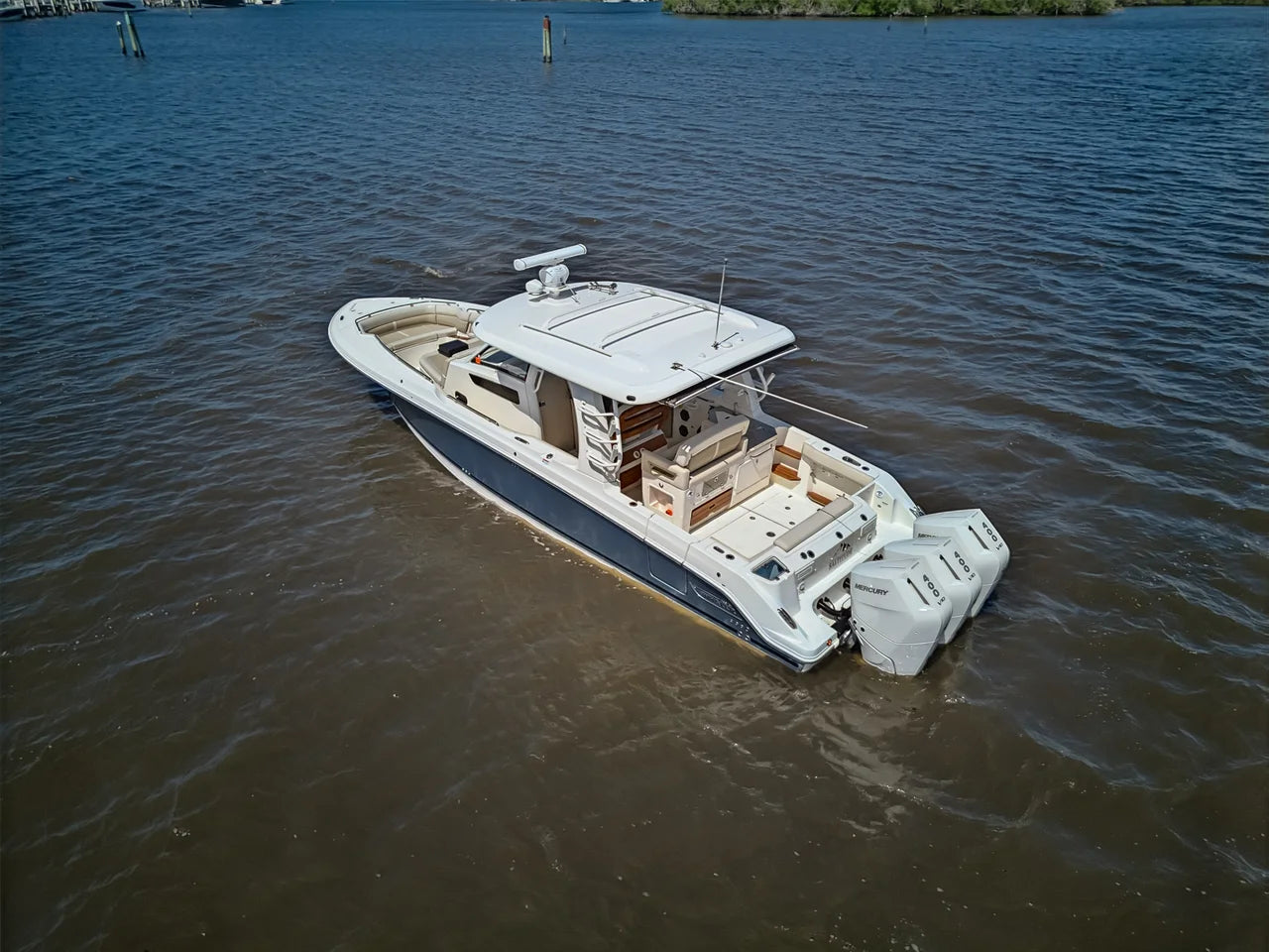 2025 Boston Whaler 350 REALM 35.0 feet, Stuart, Florida #14
