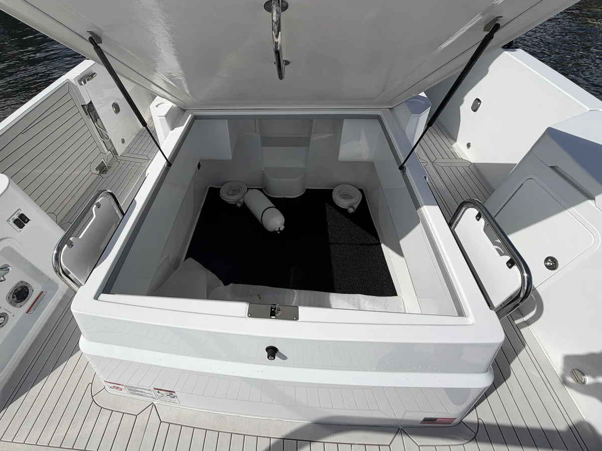 2026 Cruisers Yachts 38 VTR 38.0 feet, Pompano Beach, Florida #21