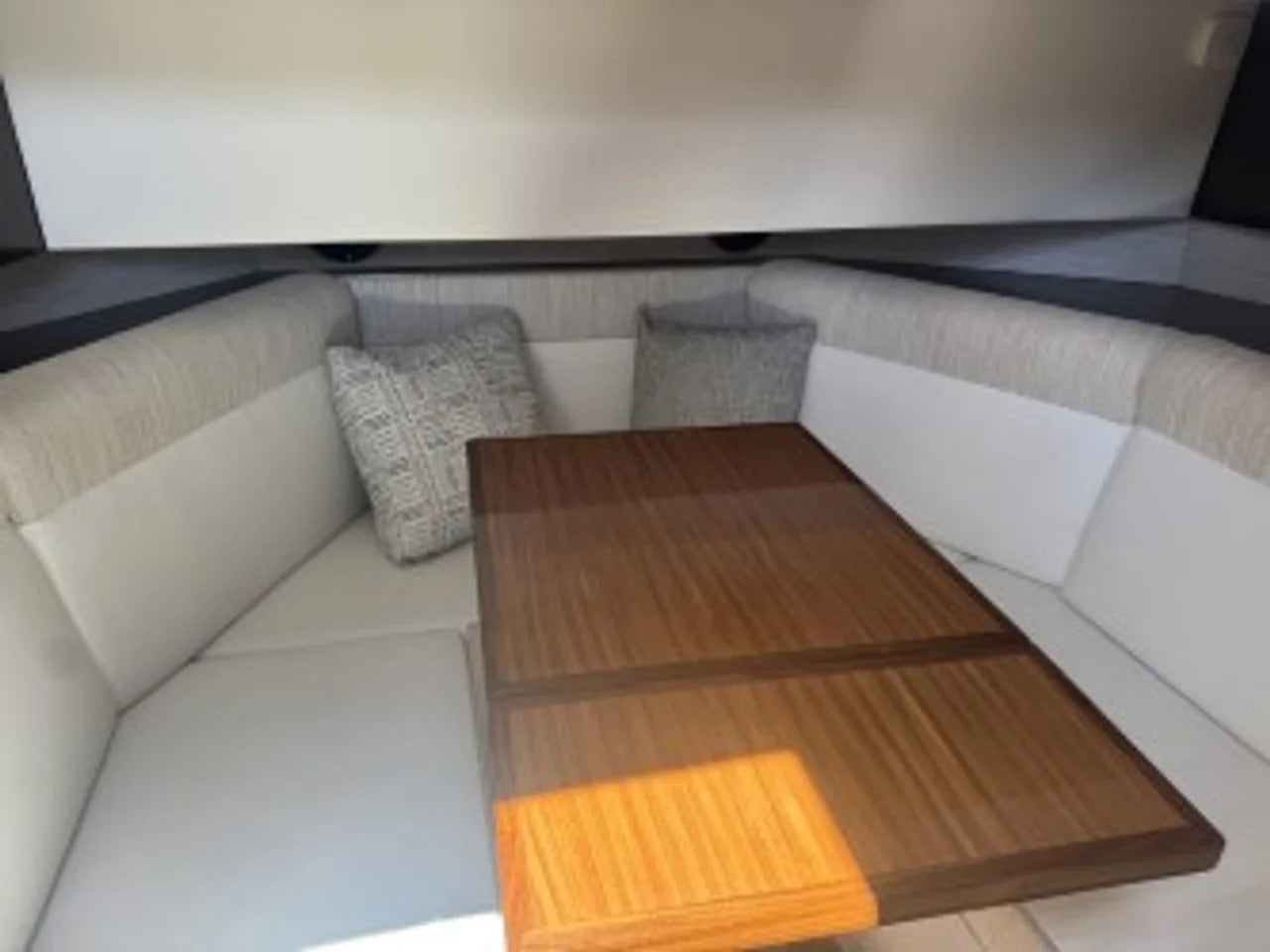 2022 Cruisers Yachts 38 GLS South Beach 38.0 feet, Quincy, MA #15