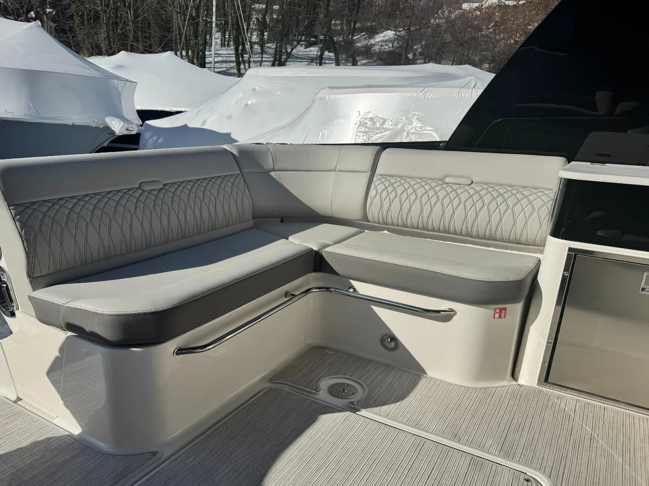 2026 Sea Ray Sundancer 370 Outboard 37.0 feet, Huntington, NY #9