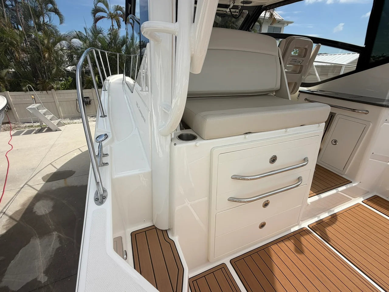 2023 Boston Whaler 325 CONQUEST 32.0 feet, Naples, FL #26