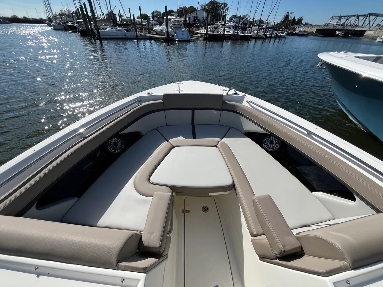 2025 Boston Whaler 330 Vantage 33.0 feet, Wakefield, RI #34