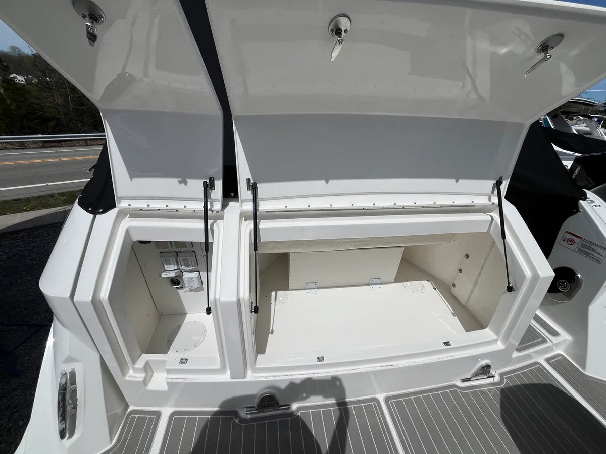 2026 Sea Ray Sundancer 320 Outboard 32.0 feet, Westbrook, Connecticut #10