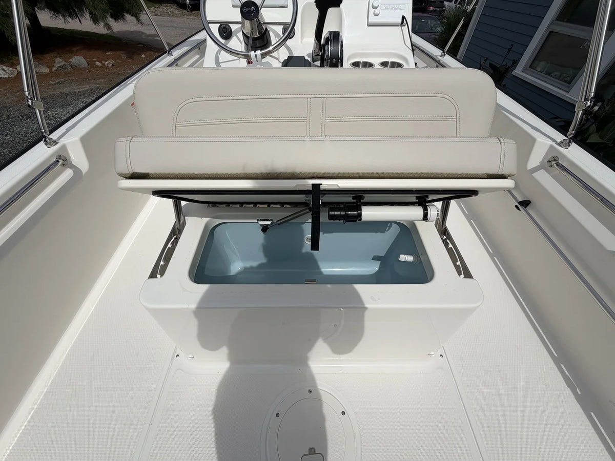 2027 Boston Whaler 190 Montauk 19.0 feet, Wakefield, RI #8