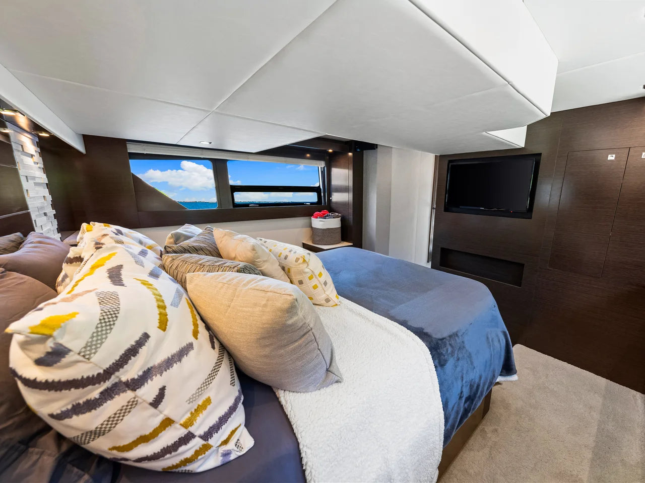 2020 Cruisers Yachts 50 CANTIUS 49.0 feet, Venice, Florida #65