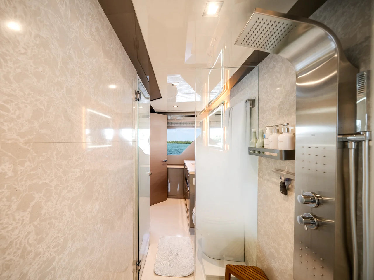 2023 Ocean Alexander 27R 88.0 feet, Ocean Reef, FL #48