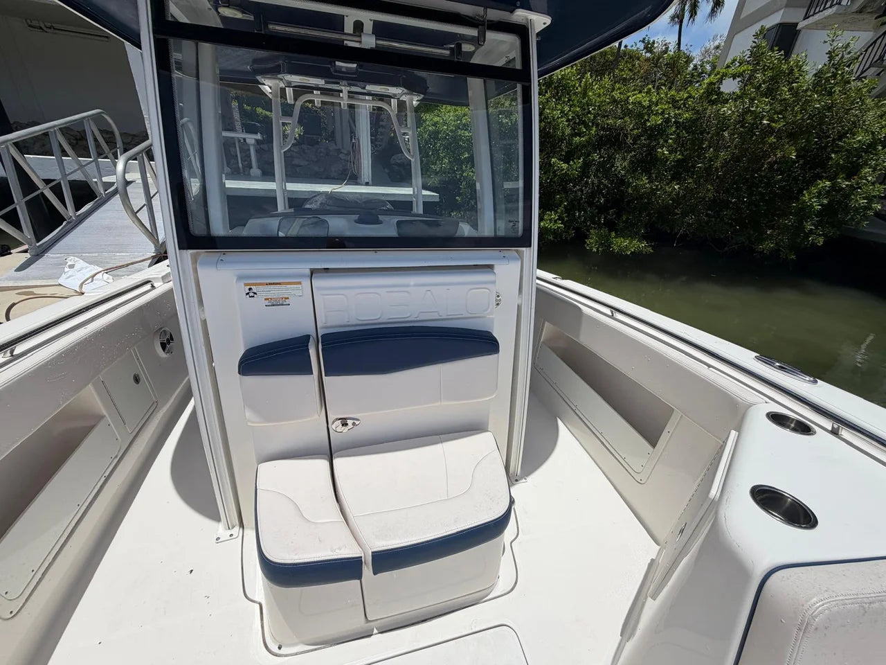 2017 Robalo R302 CENTER CONSOLE 29.0 feet, Key Largo, FL #17