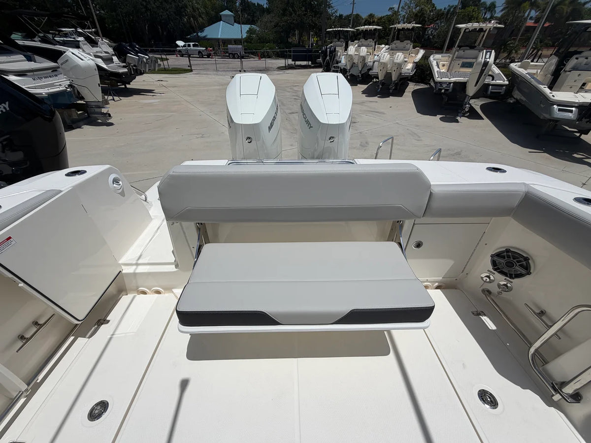2026 Boston Whaler 330 Outrage 33.0 feet, Stuart, Florida #20