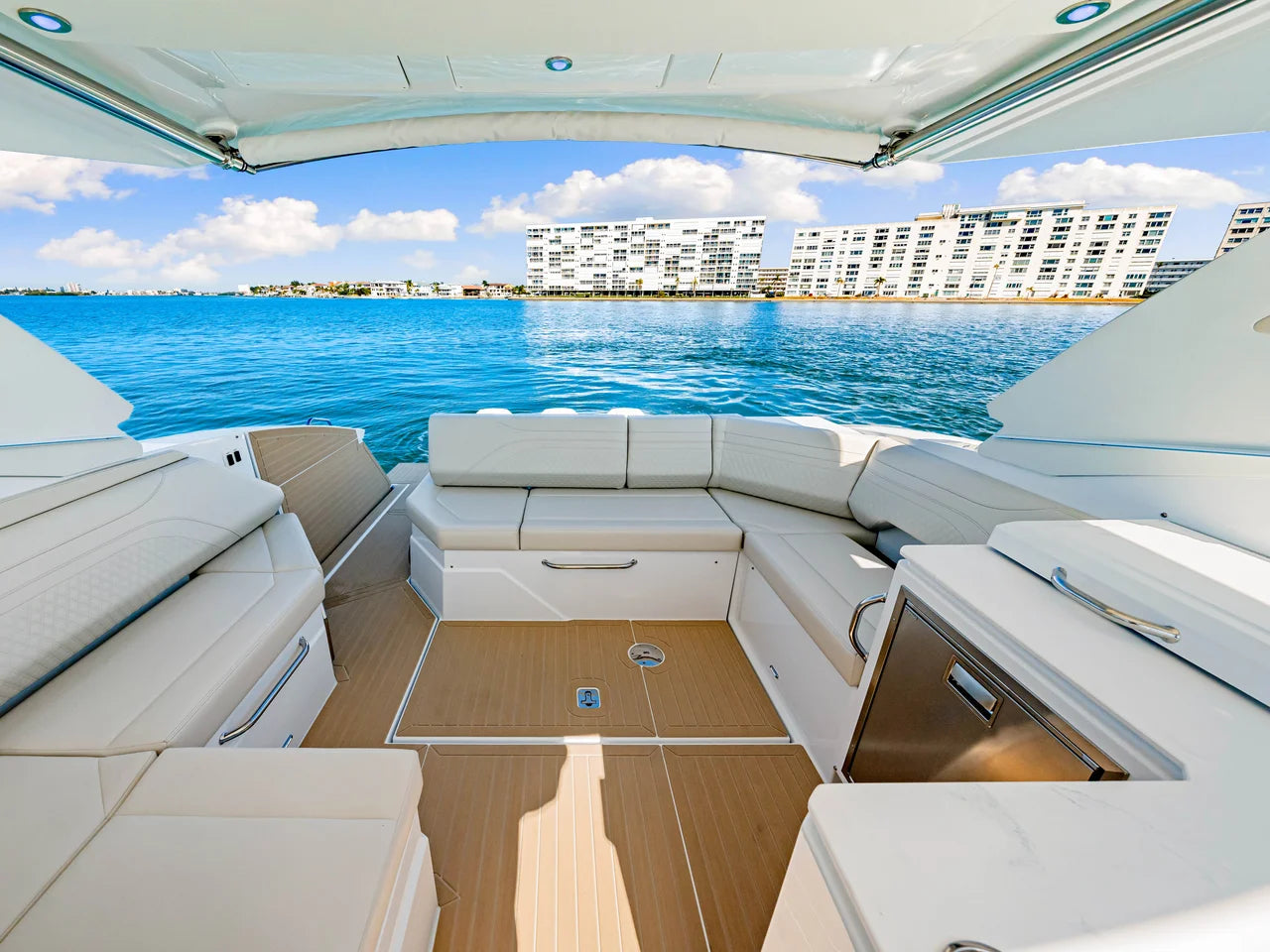 2026 Cruisers Yachts 38 GLS Outboard 38.0 feet, St Petersburg, FL #59