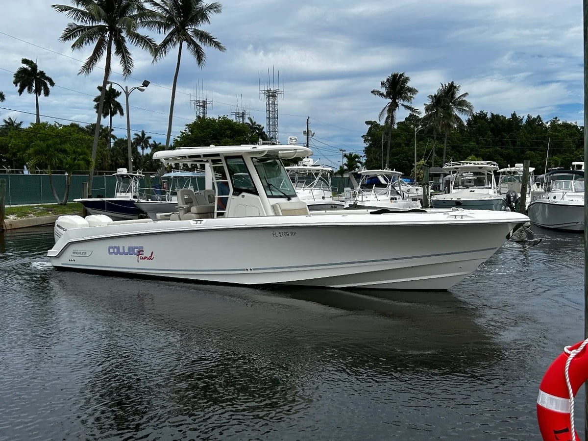 2018 Boston Whaler 330 OUTRAGE 33.0 feet, Ft. Lauderdale, FL #2