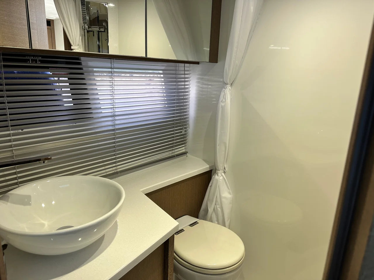 2019 Galeon 485 HTS 49.0 feet, Sarasota, FL #40