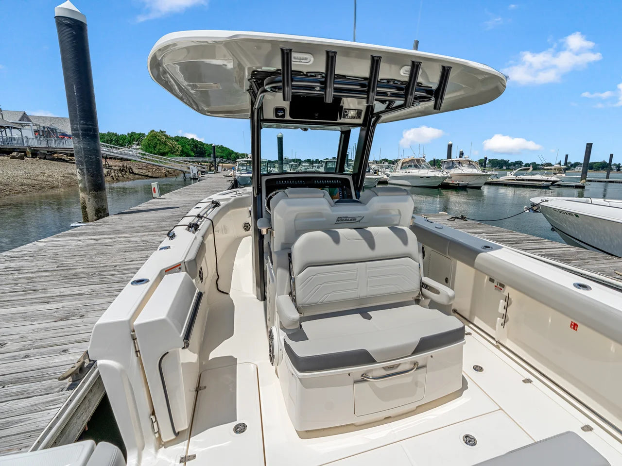 2026 Boston Whaler 330 Outrage 33.0 feet, Quincy, MA #12